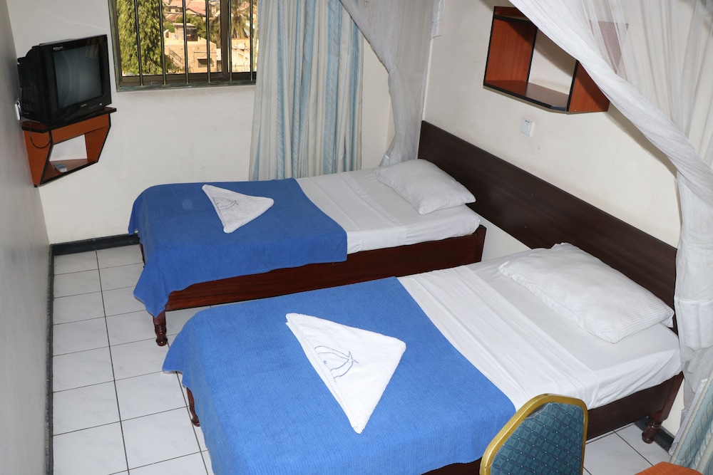 CoastGate Hotel 16/50