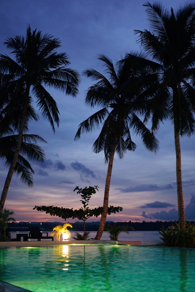 Ocean 101 Beach Resort 41/50