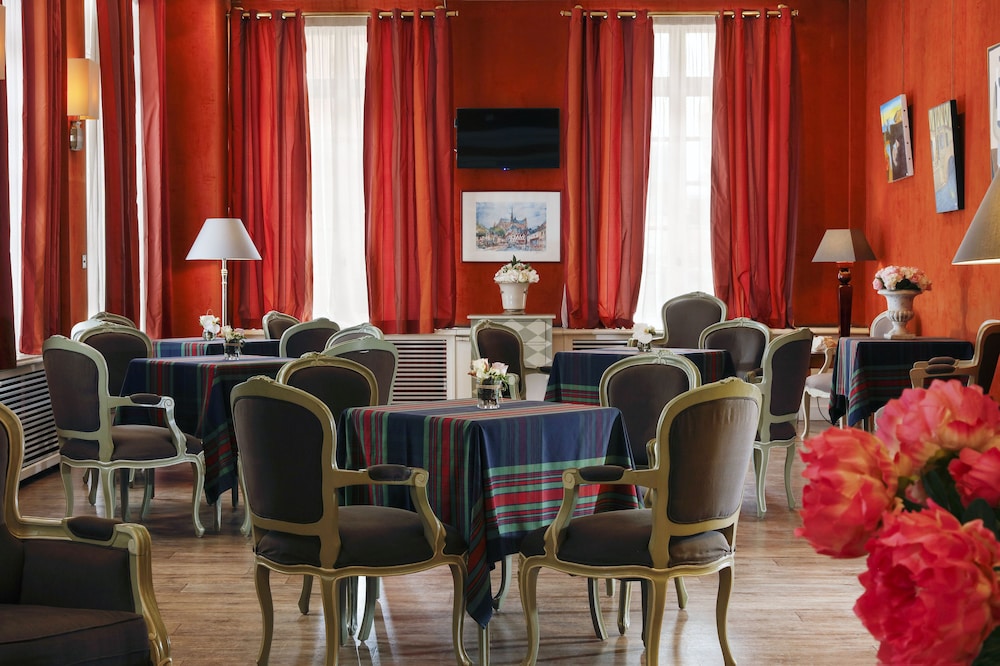 Best Western Grand Hotel de L Univers 50/59