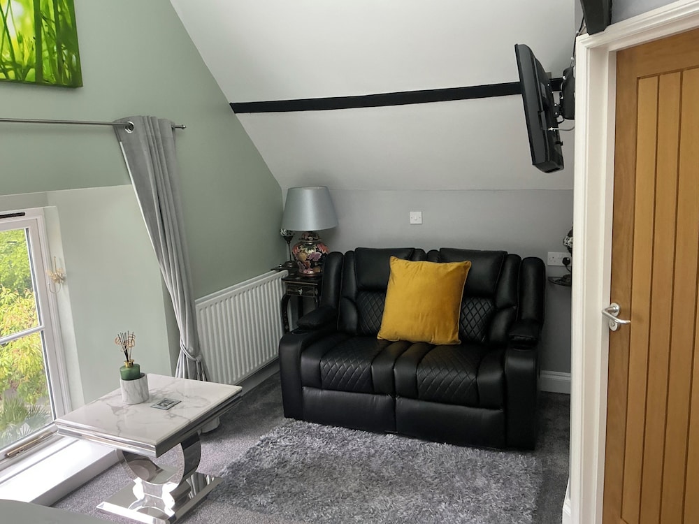 Cherrywood Lodge 33/50