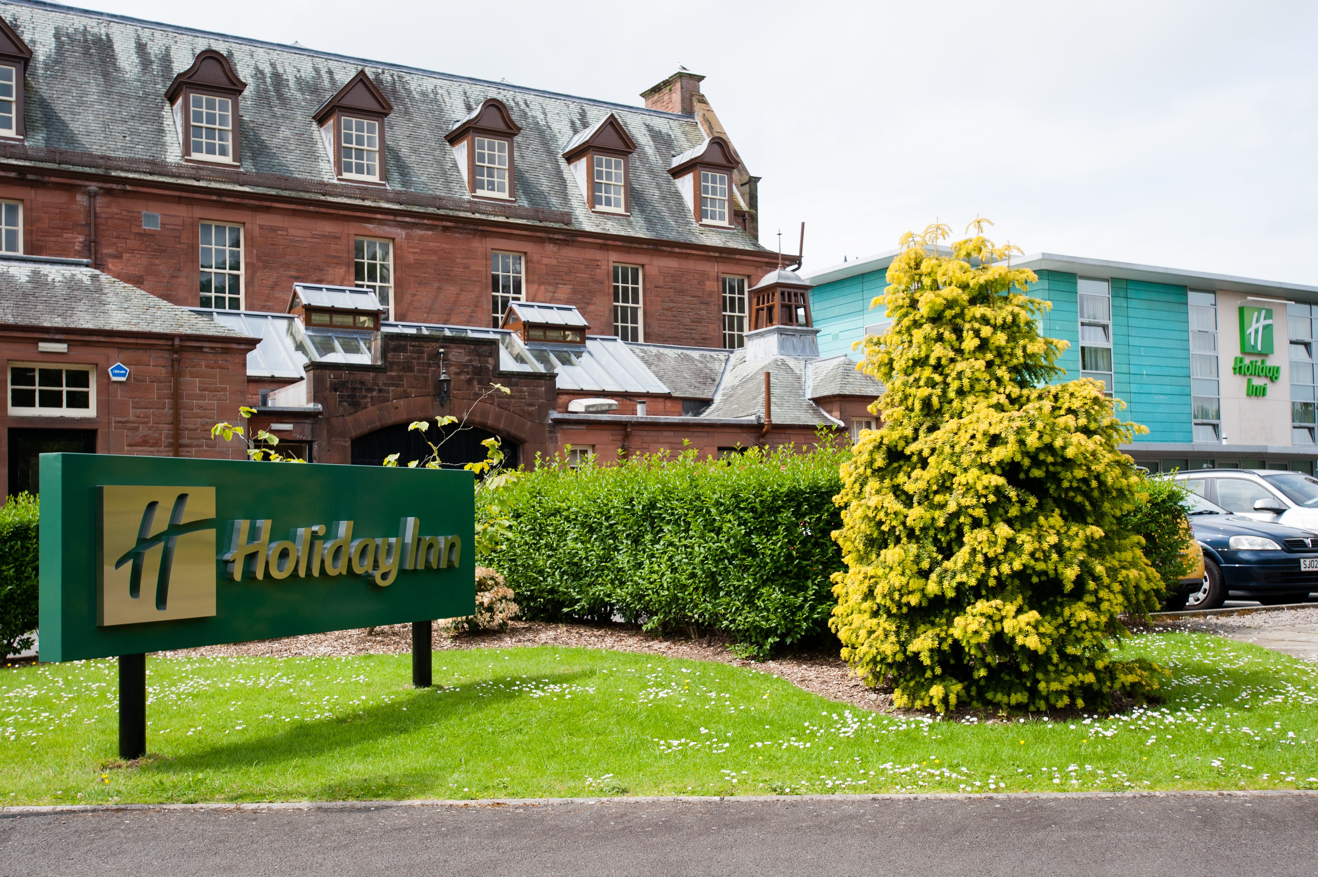 HOLIDAY INN DUMFRIES 7/23