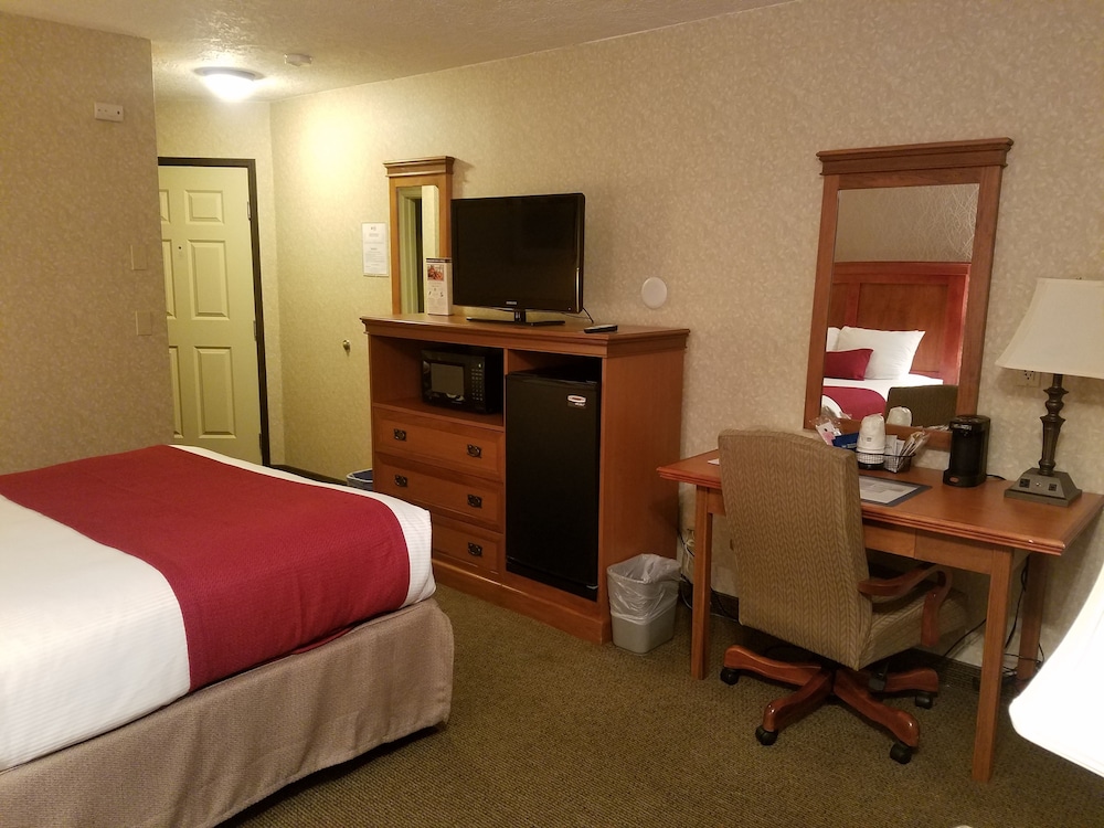 Best Western Plus Rivershore Hotel 14/28