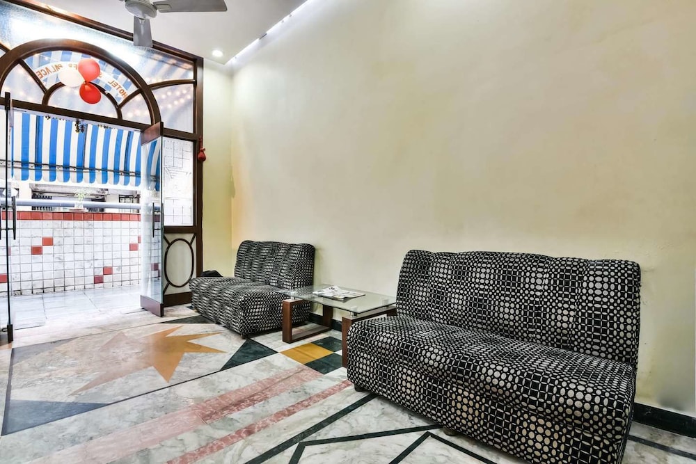 Hotel Shelter Palace 24/29