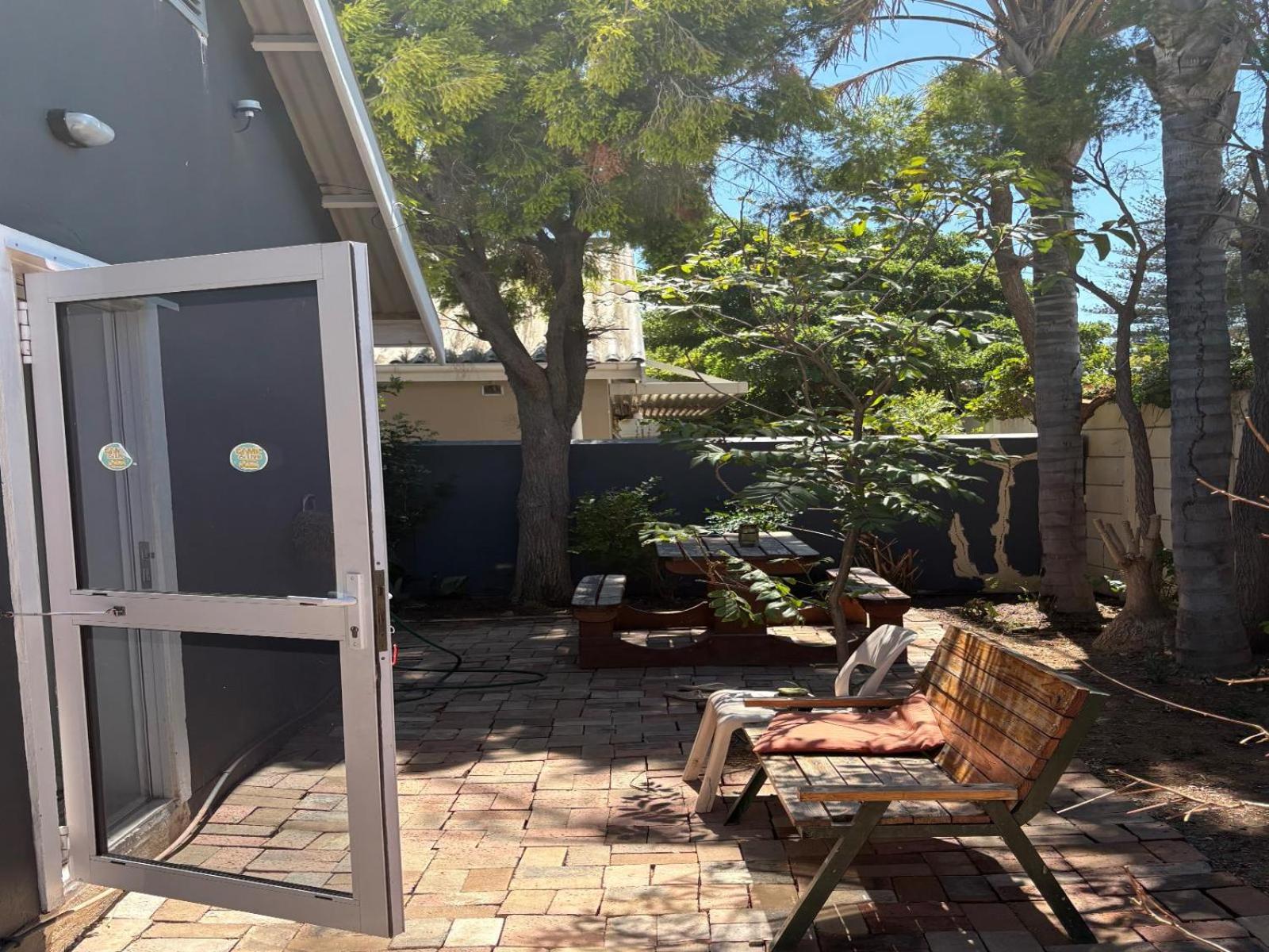 Tolbos Backpackers 9/9