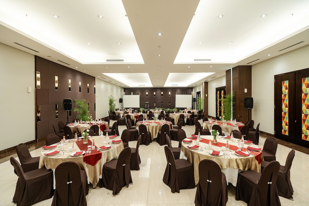 Clove Garden Hotel & Residence 40/58