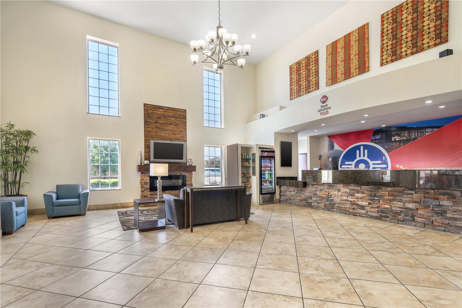 Best Western Plus Eastgate Inn & Suites 5/32