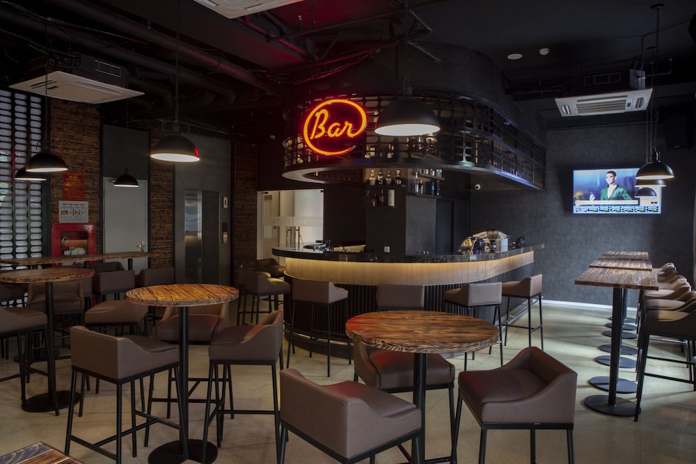 Parosand Hanoi Hotel & Apartment 40/50