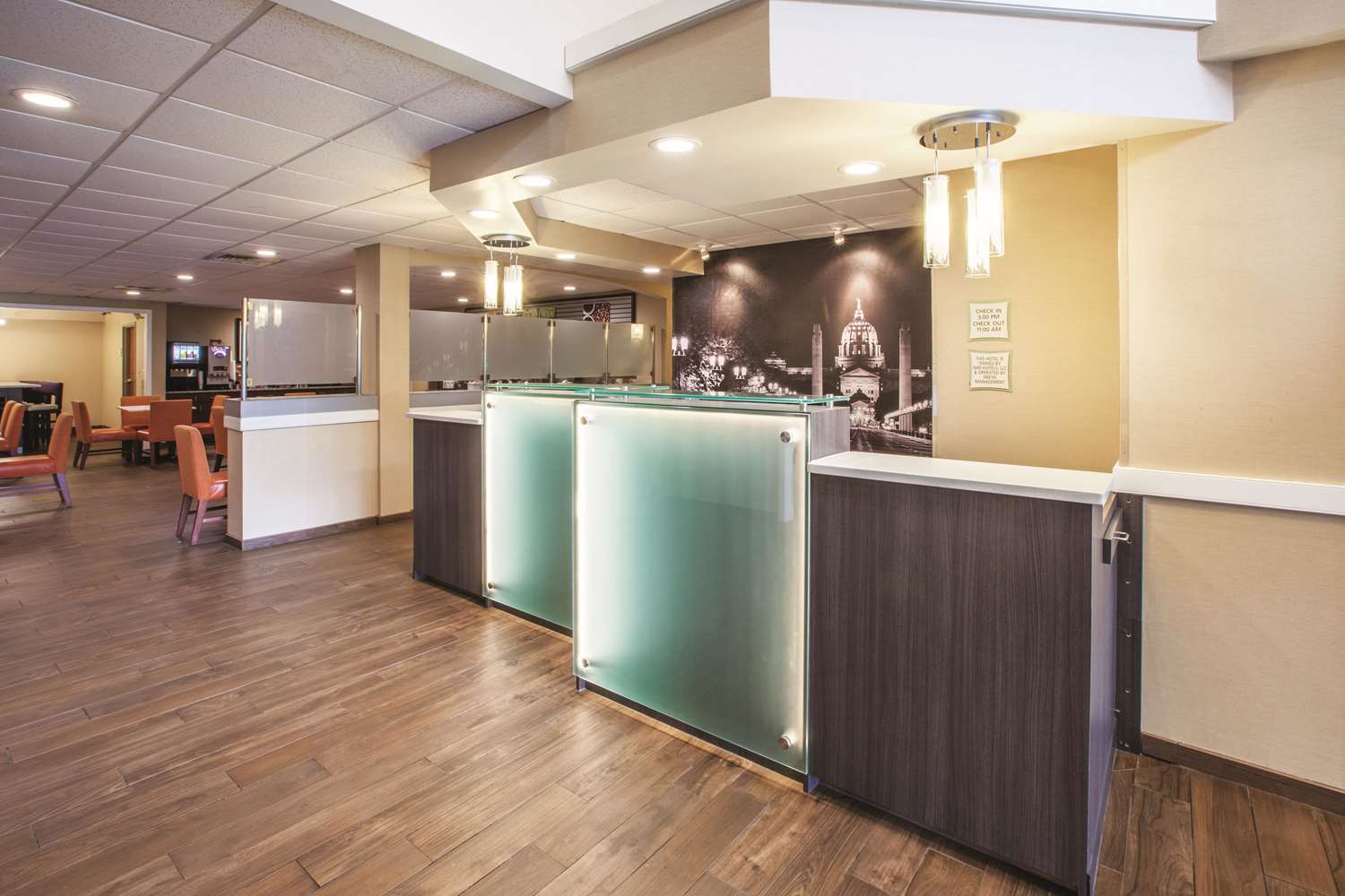 La Quinta Inn & Suites by Wyndham Mechanicsburg - Harrisburg 9/46