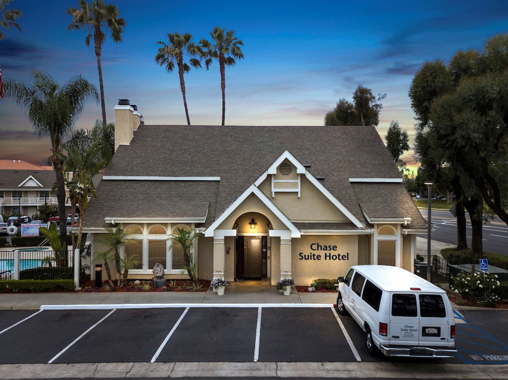 Chase Suite Hotel Brea 52/55