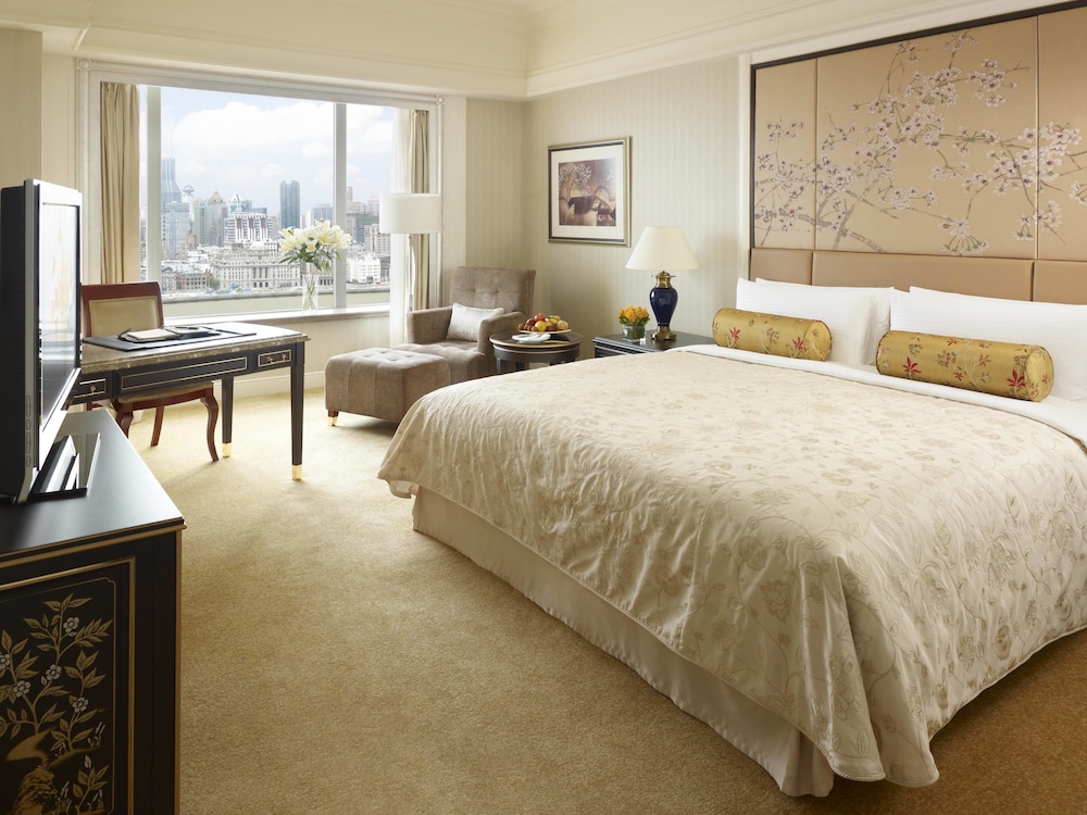 Pudong Shangri La 16/77