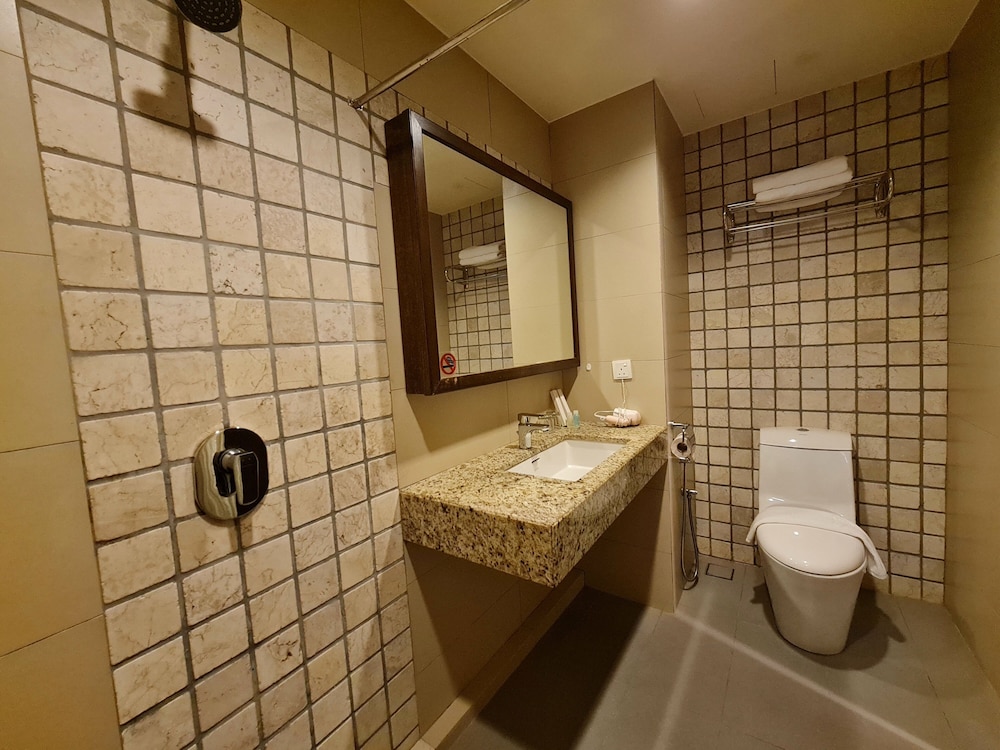 غرفة سوبيريور بسرير كينج، Swan Garden Hotel 3/3