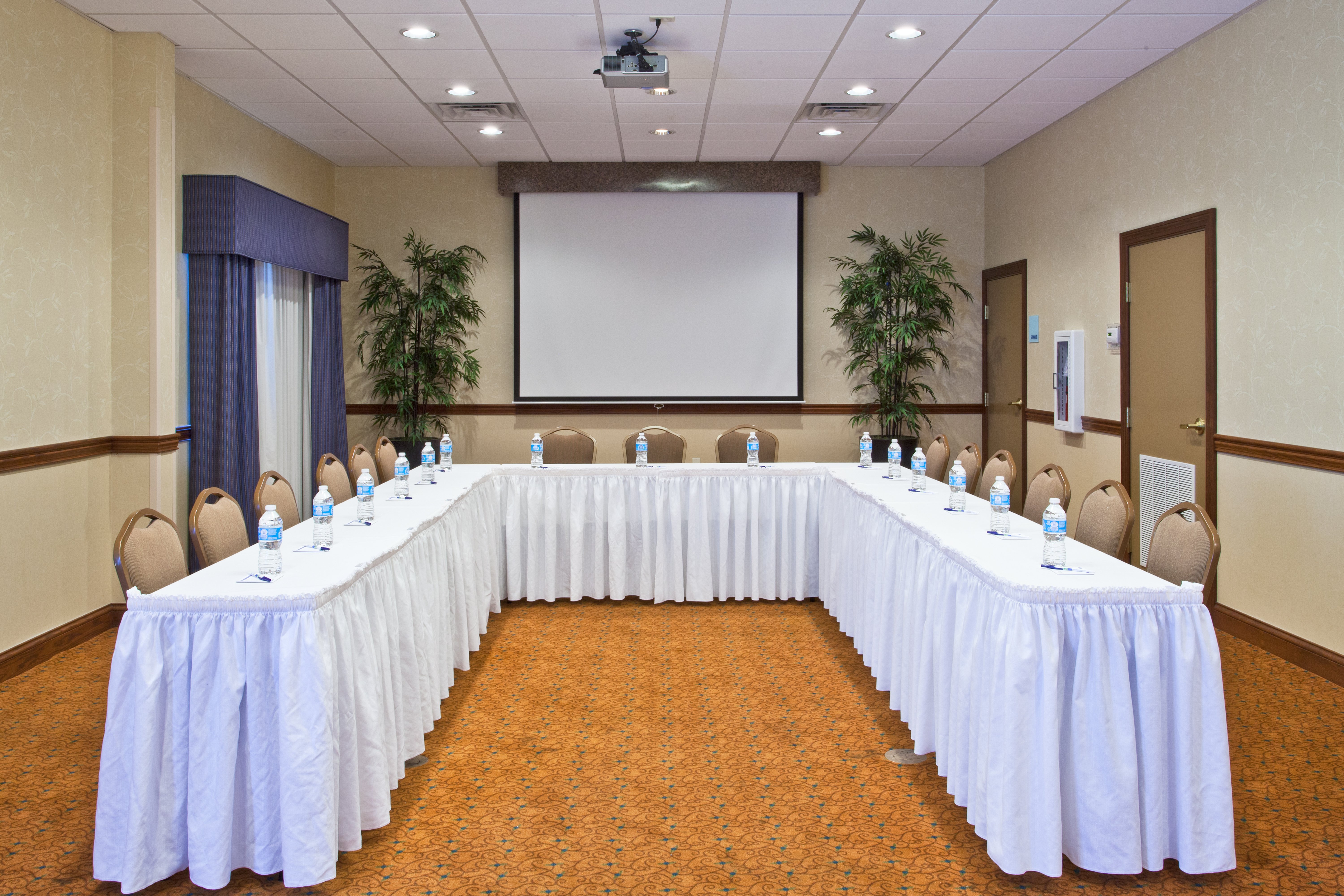 Holiday Inn Express Hotel And Suites Lakeland North I 4 43/46