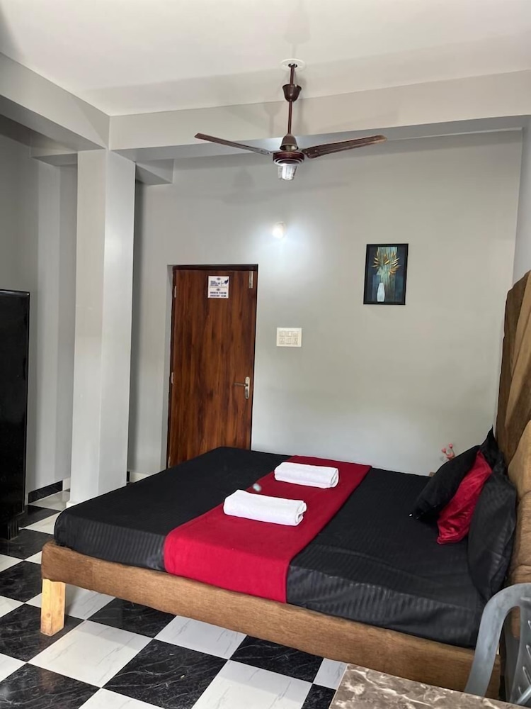 Casa Almeida Guest House 30/50