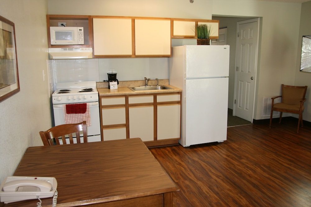 Affordable Suites Shelby 5/30