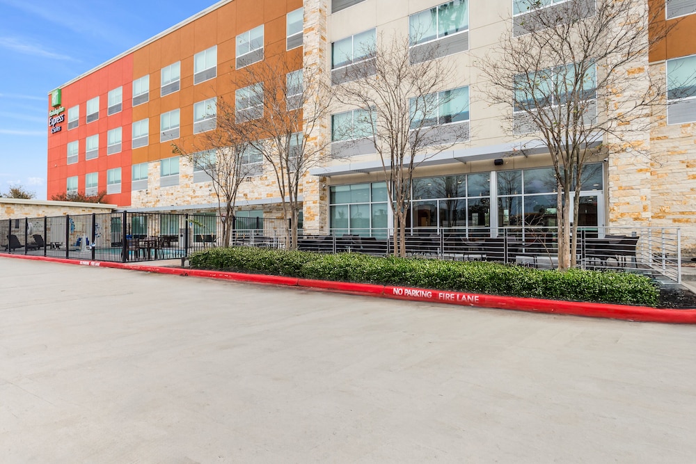 Holiday Inn Express Suites Houston Nw Cypress Grand Pky 60/63