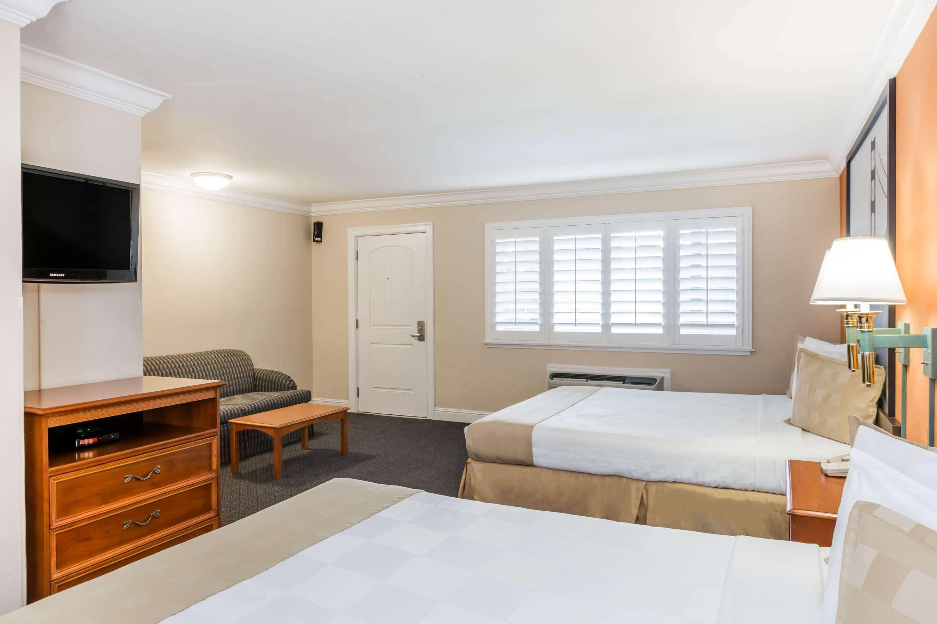 Studio, Suite, 2 King Beds