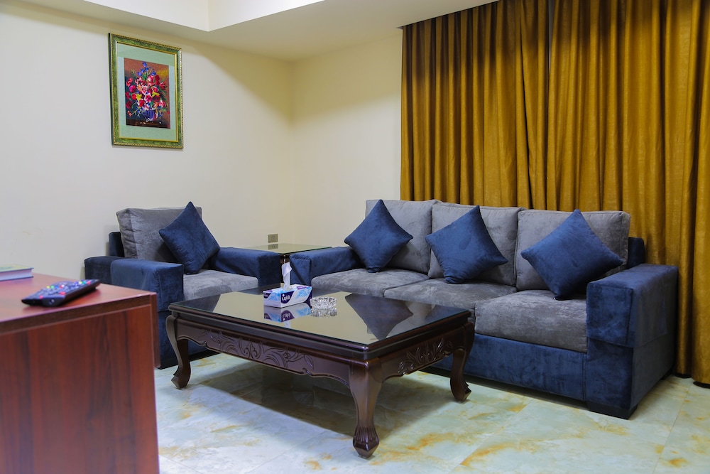 Qaser AlSultan Hotel Suites 28/42