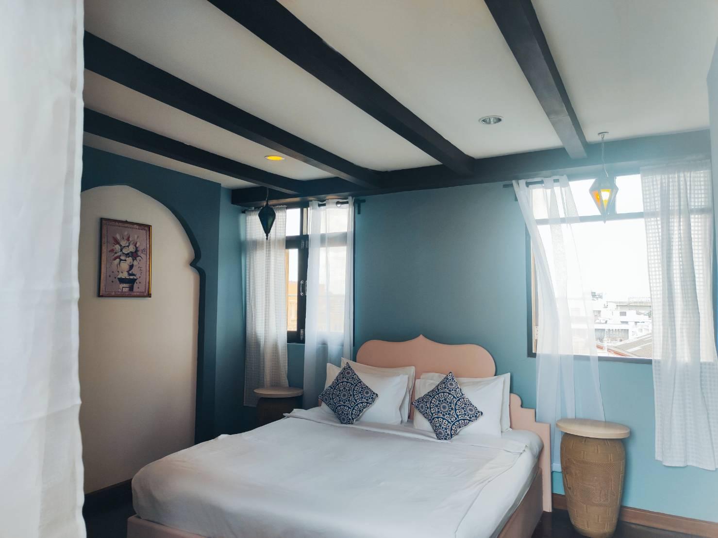 Casablanca, Deluxe, King Bed