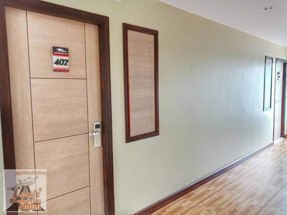Louis' Runway View Hotel - SHA Extra Plus 23/37