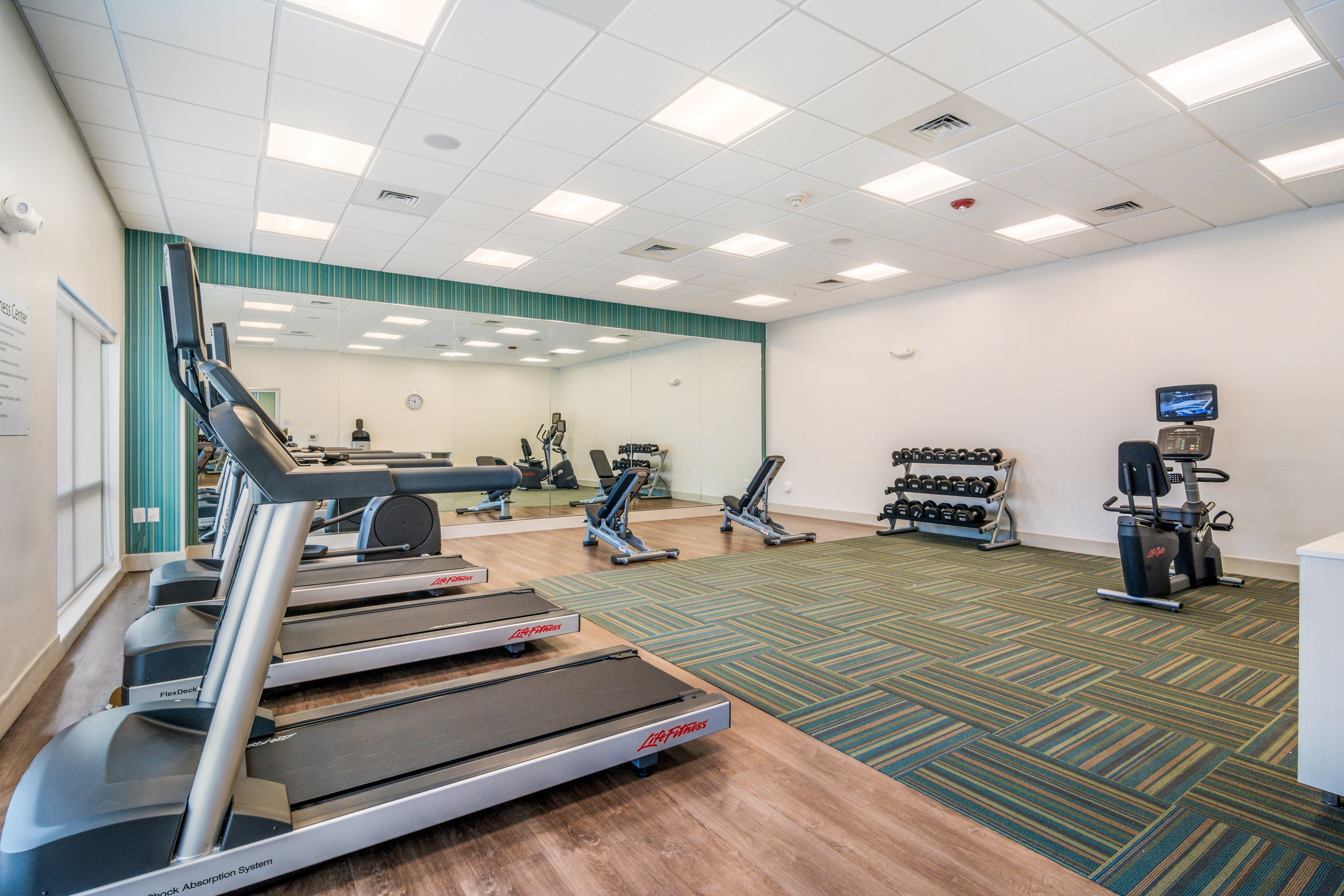 Holiday Inn Express and Suites Asheboro 24/34