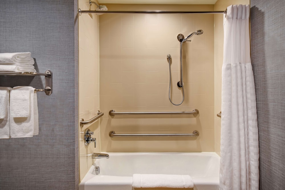 Hyatt Place Huntsville 17/53