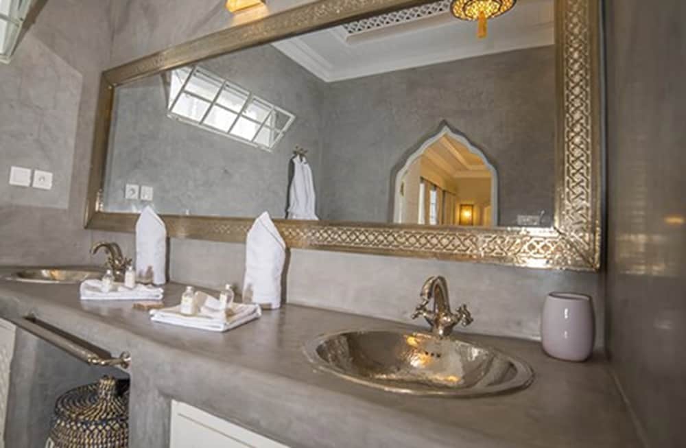 Palais Blanc Riad 49/55