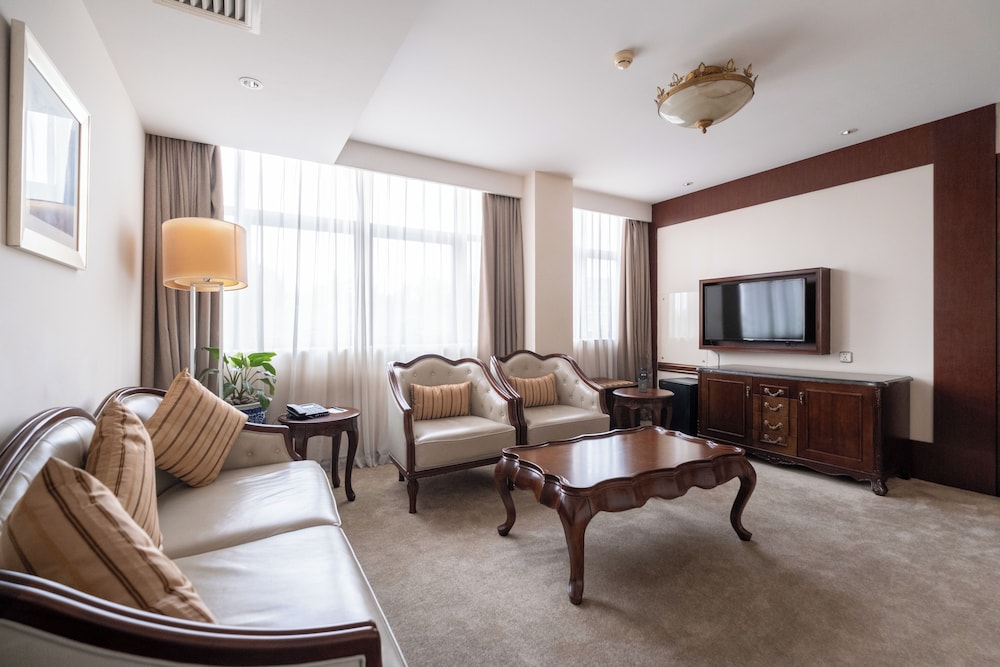 Tang Palace Hotel 53/71