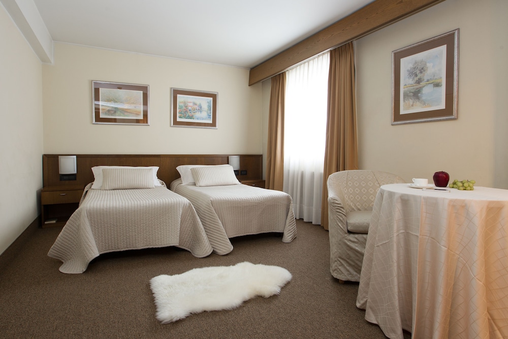Hotel Palace Wellness And Beauty 11/57