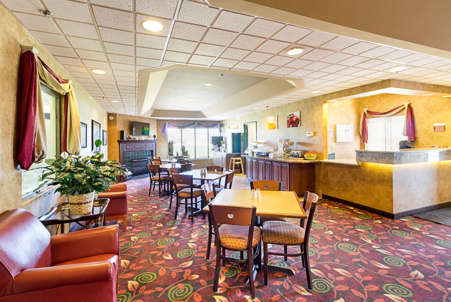 Quality Inn Fairmont 23/28