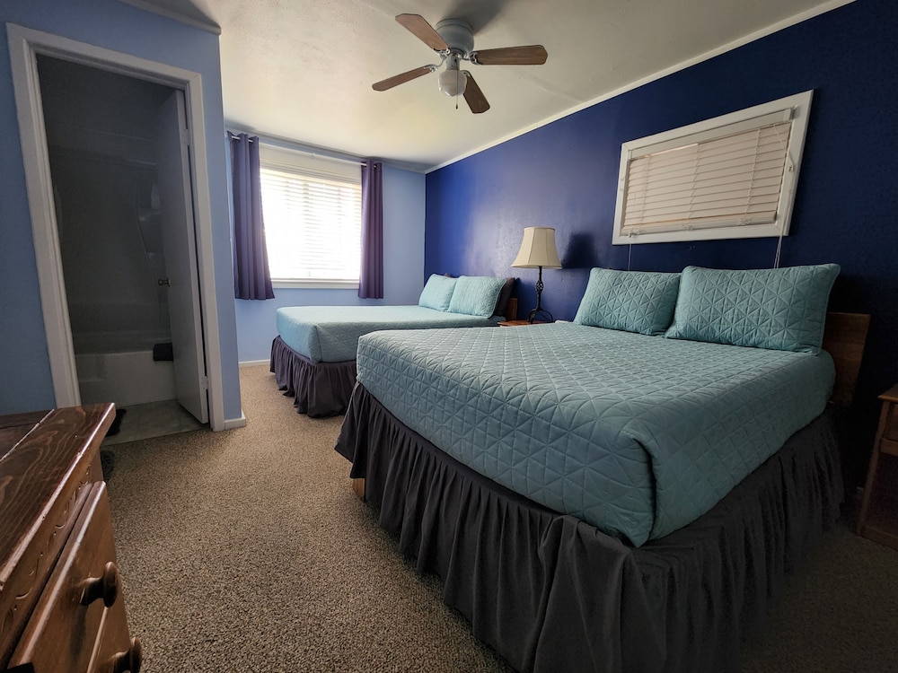Inn the Clouds Hostel & Inn 29/75