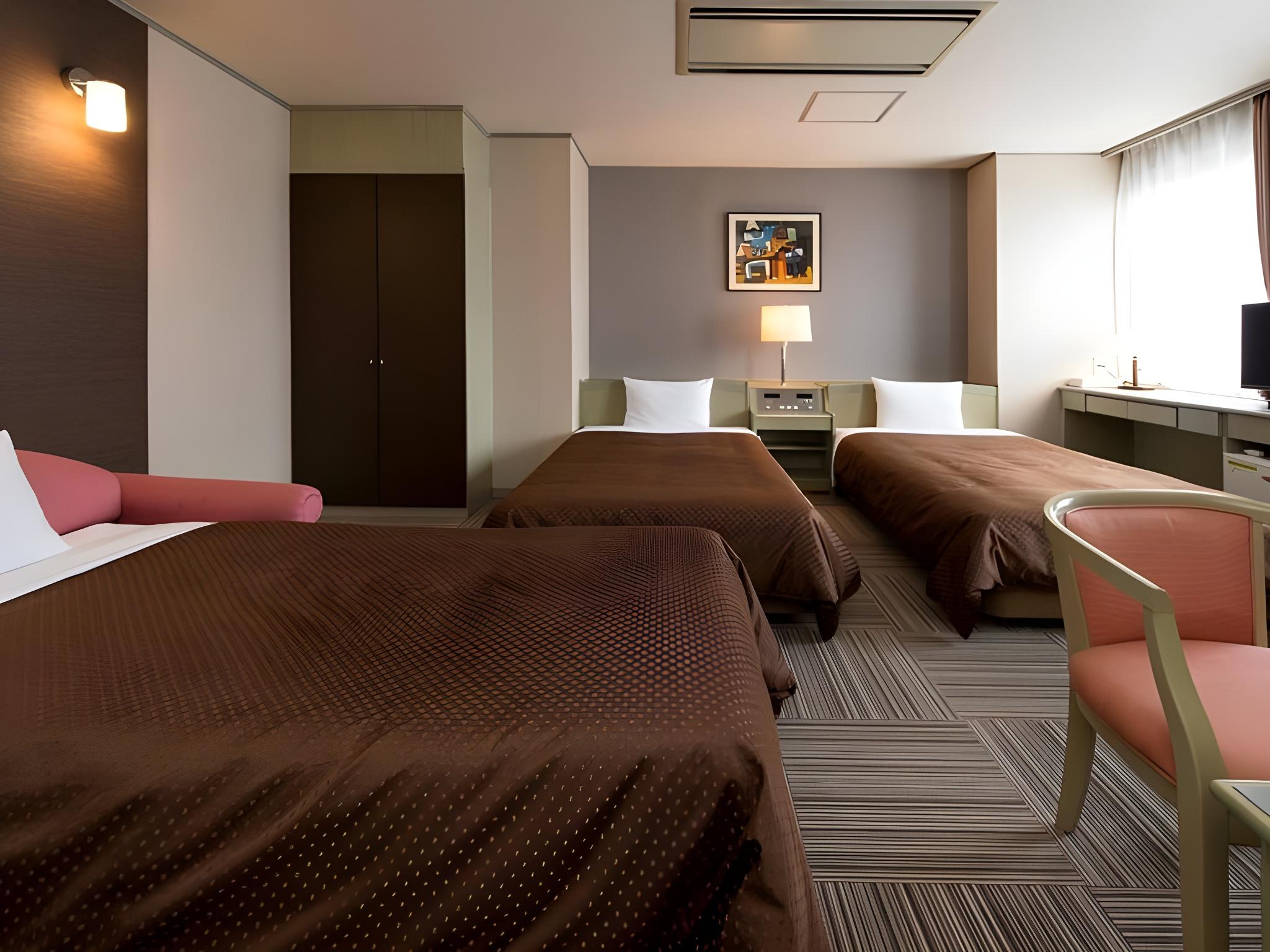 New Biwako Hotel 25/57