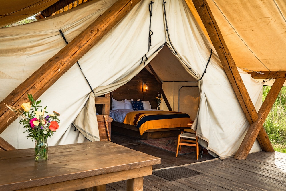 Conestoga Ranch Glamping Resort 6/100