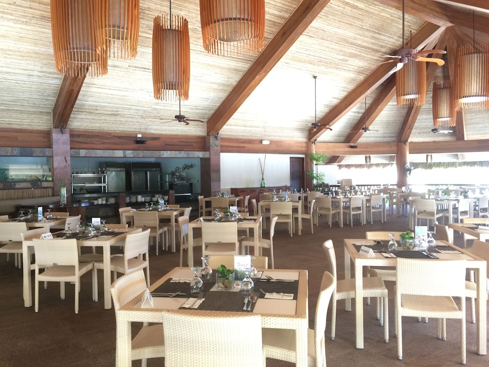 Bluewater Panglao Beach Resort 27/43