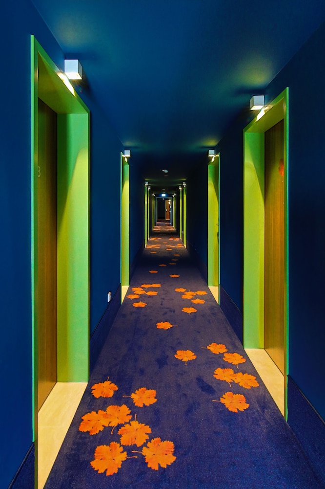 IBB HOTEL INGELHEIM 8/70