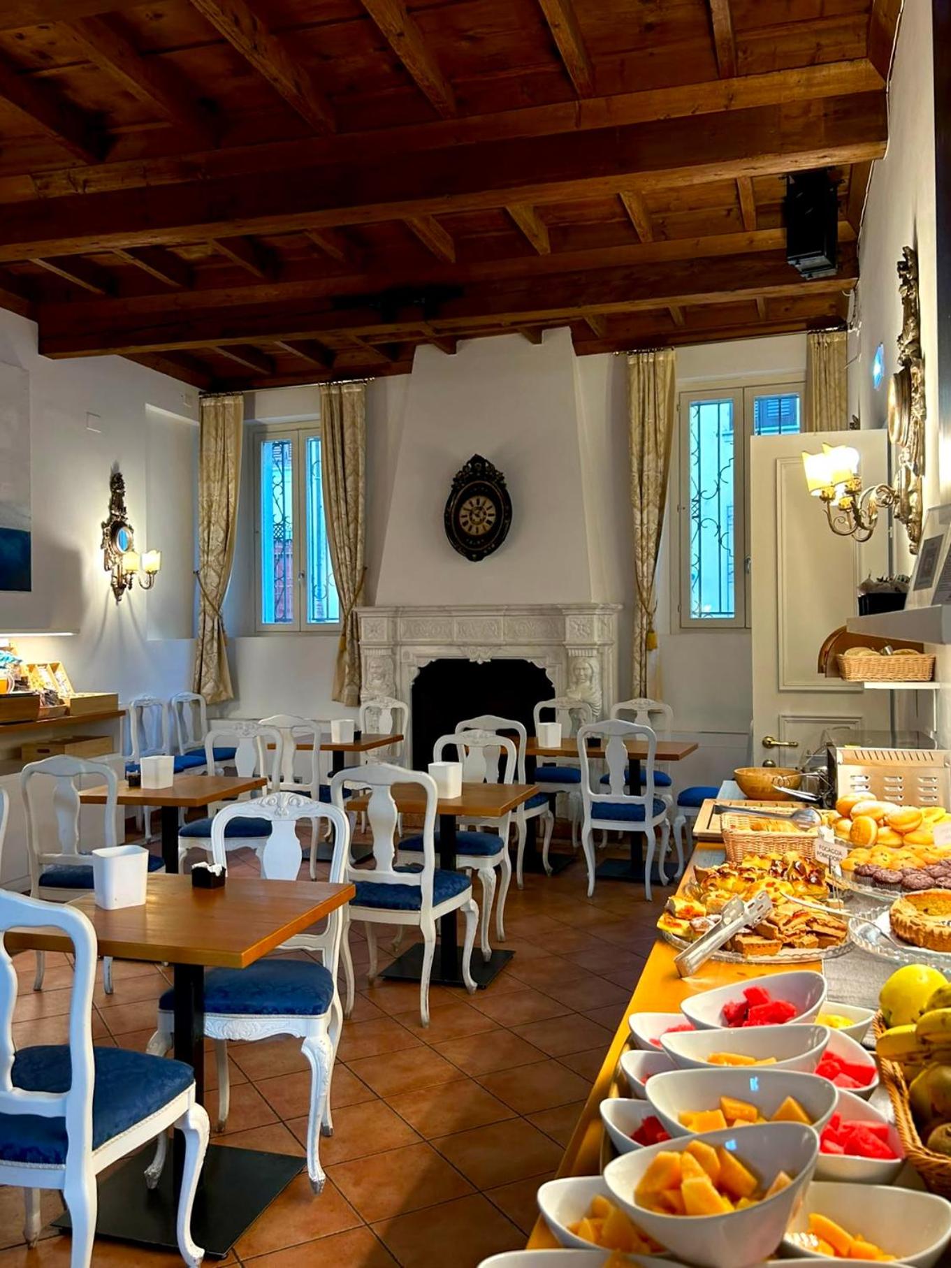 Hotel Principessa Leonora 37/53