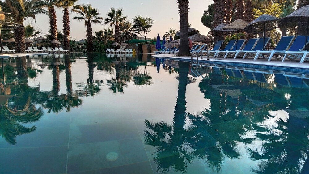 Elitium Thermal Hotel & Spa 48/50