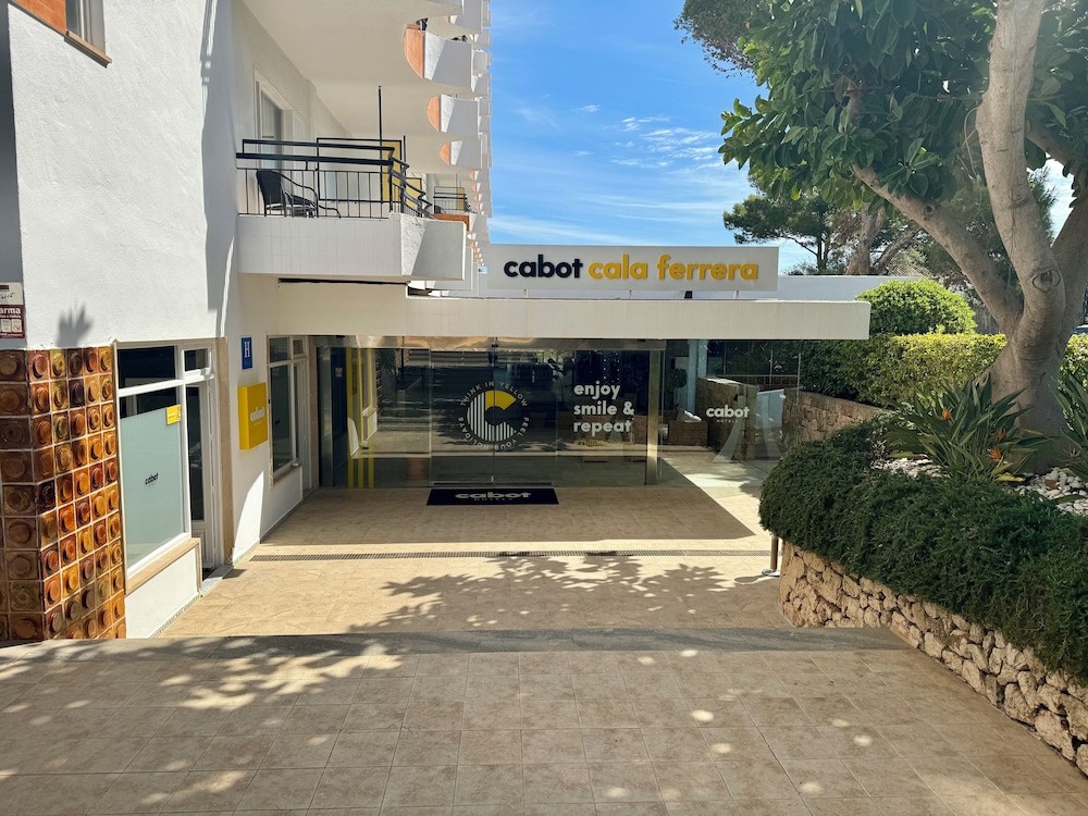 Cala Ferrera Hotel 185/191