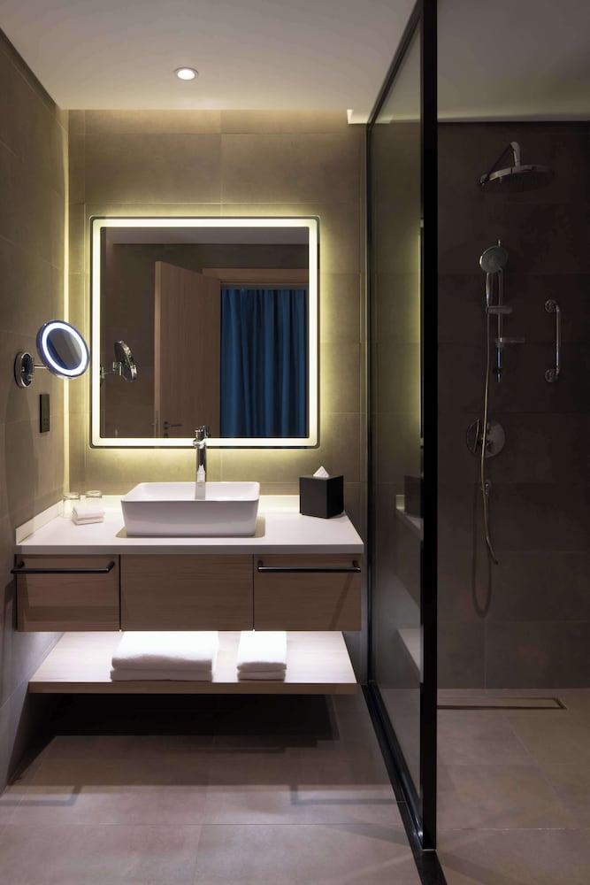 Park Inn by Radisson Hotel & Apartments Kuwait 61/62