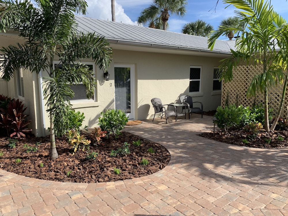 Twin Palms at Siesta 40/50