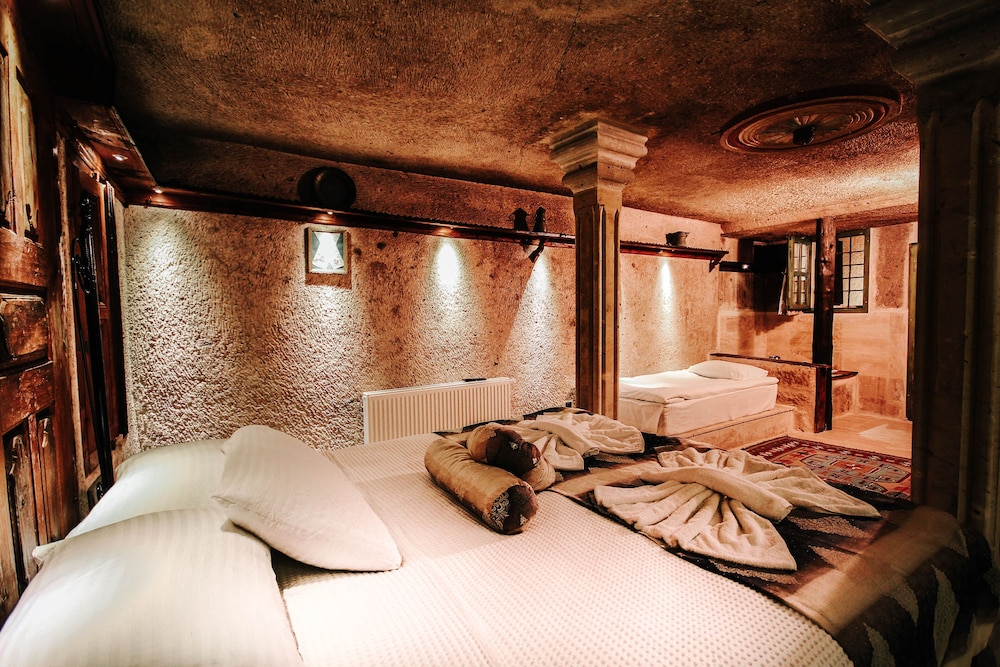 Casia Cave Suites 15/50