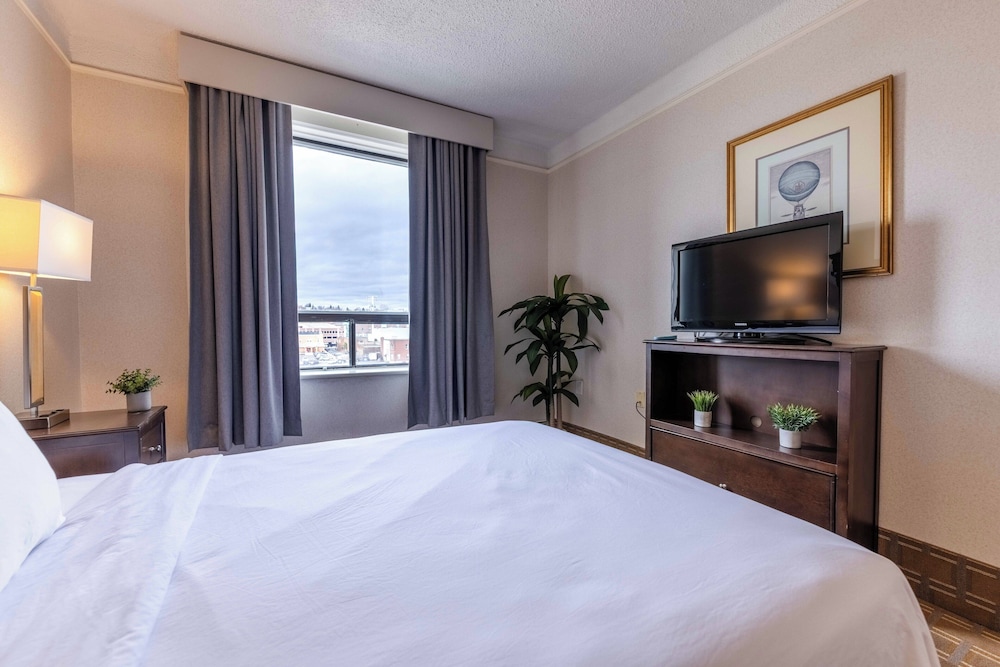 Junior Suite, 2 Queen Beds, City View