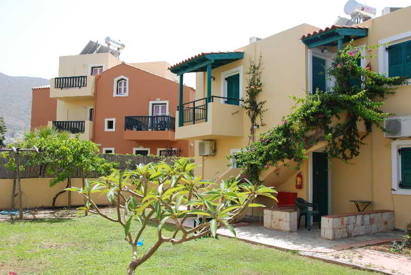 Golden Valentin Apartments 9/59
