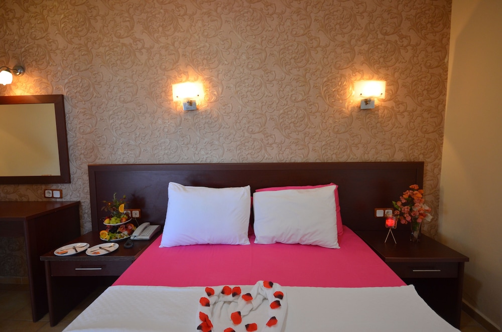 Admiral Hotel 13/48