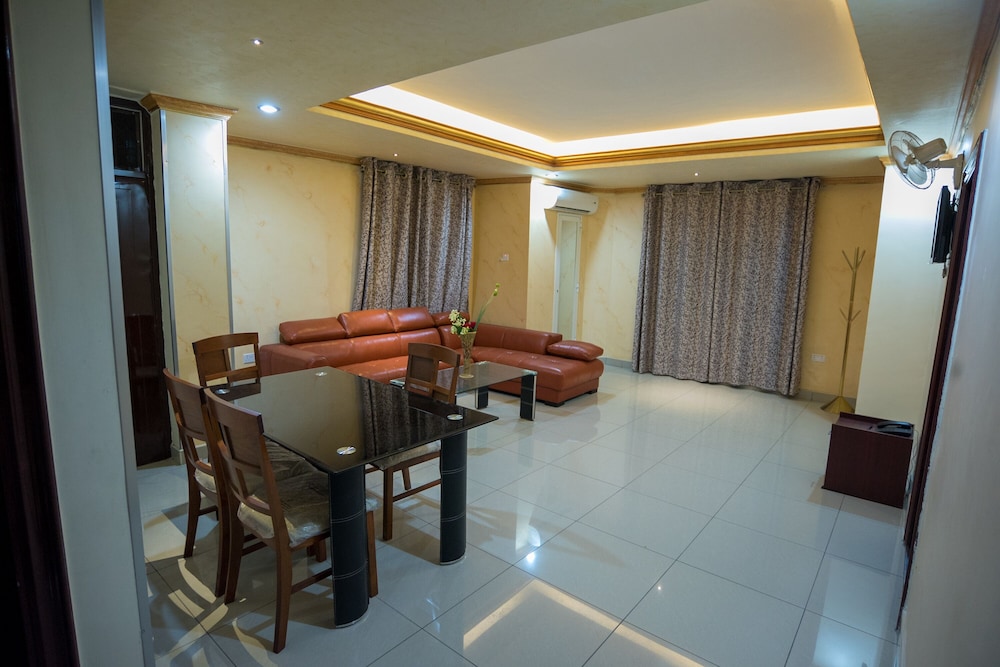 Euro Hotel And Apartments 21/29