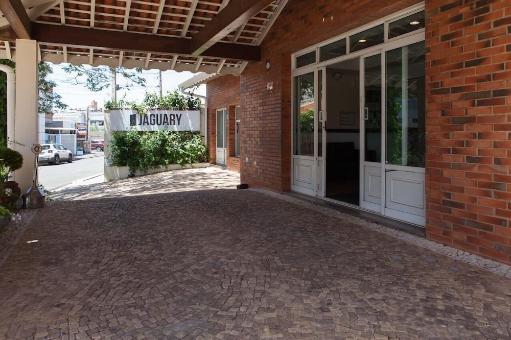Hotel Jaguary 58/64