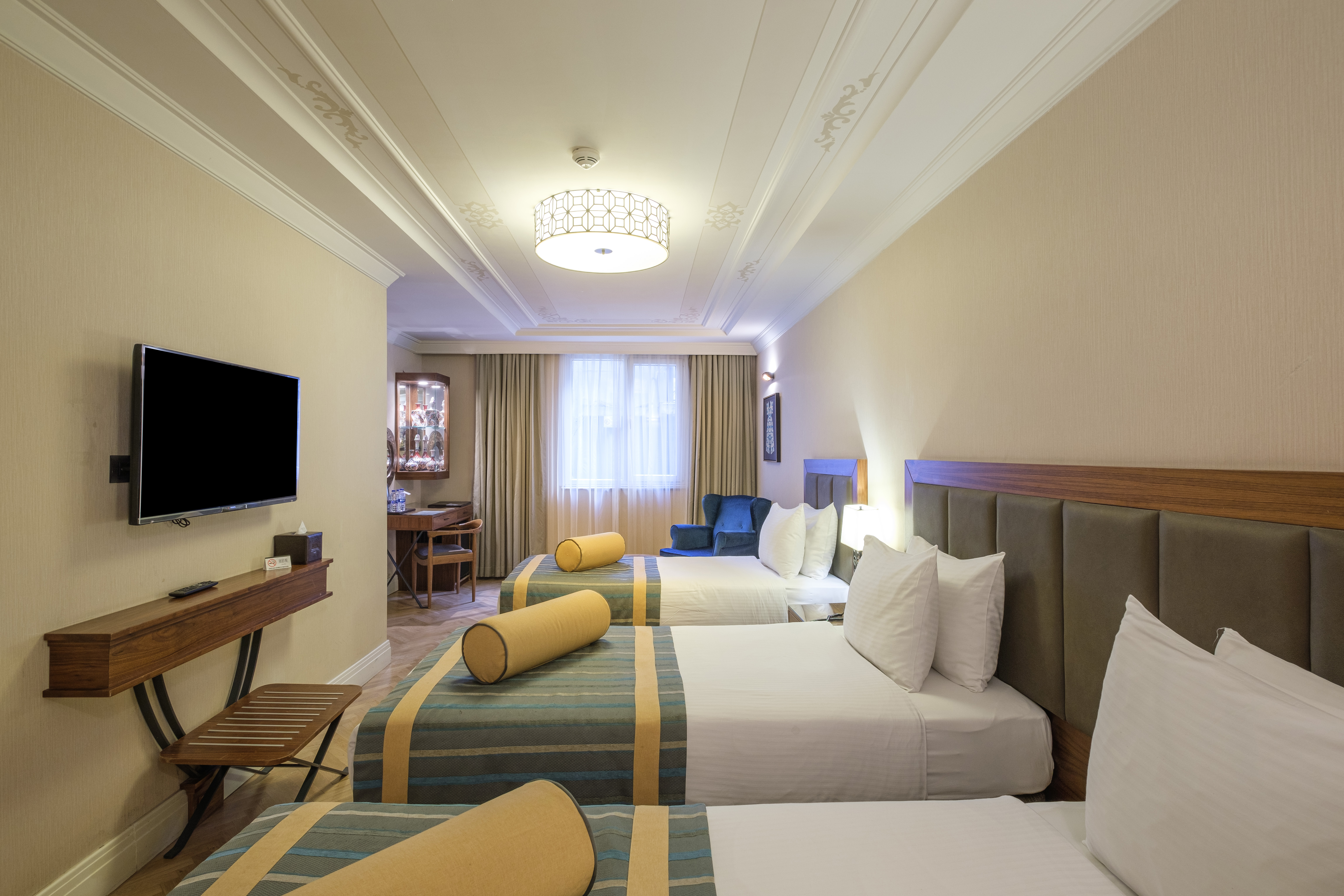 غرفة ديلوكس رباعية، Golden Age Hotel Taksim 3/6