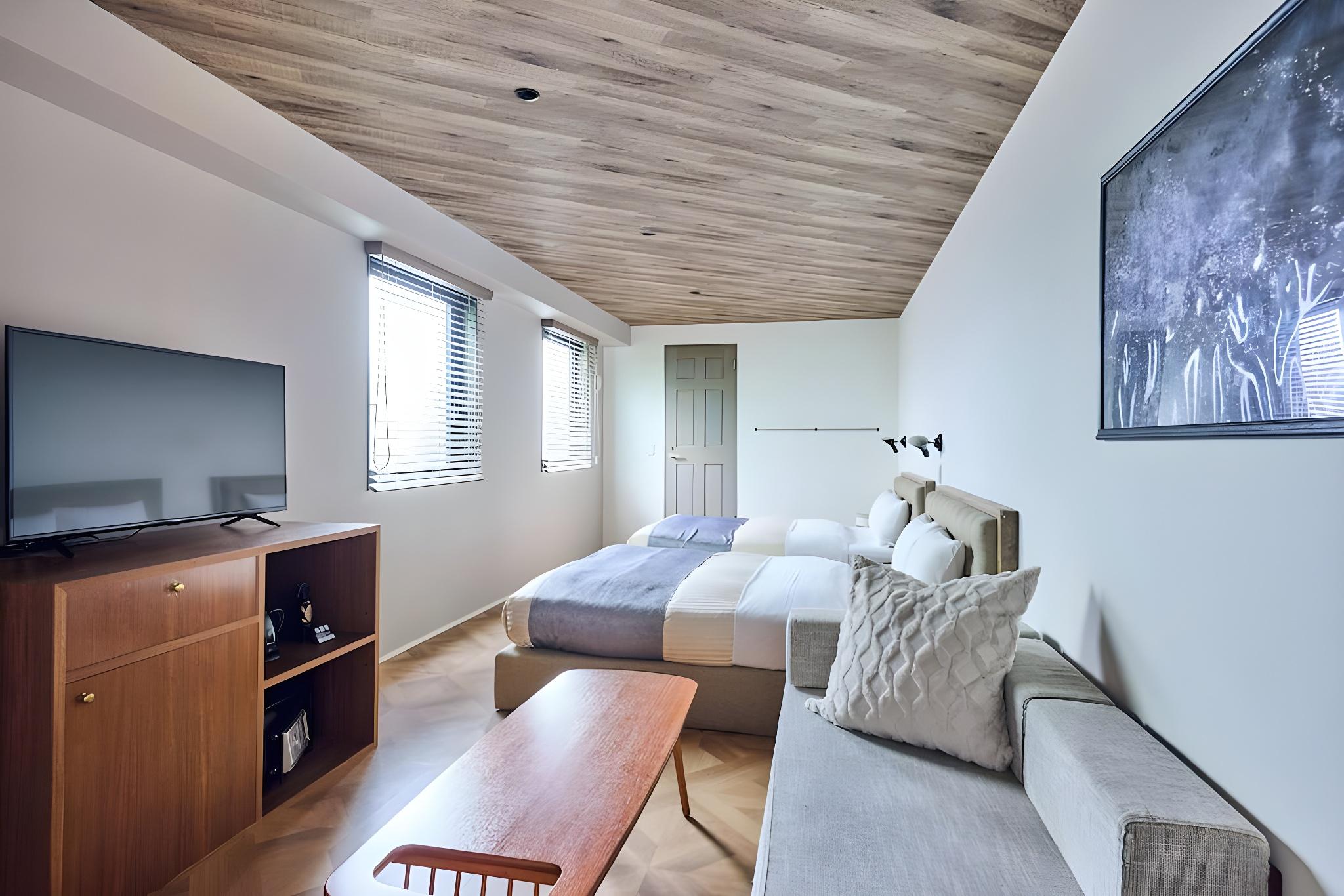 Comfort, Twin Beds
