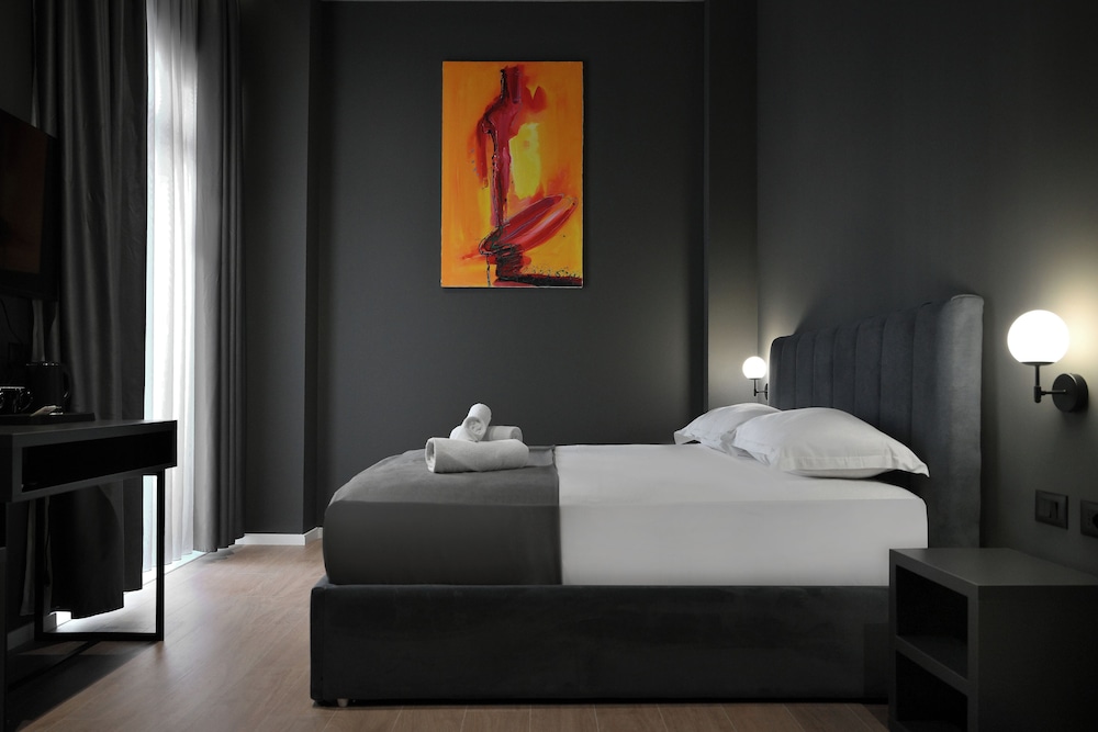 Bel Ami Hotel Tirana 26/54