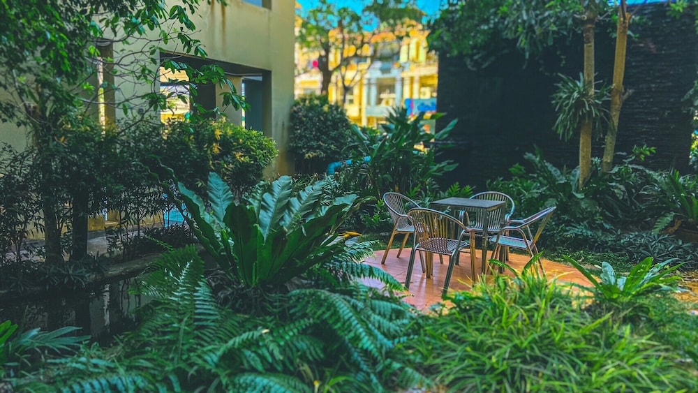 K Park Grand Hotel 73/76
