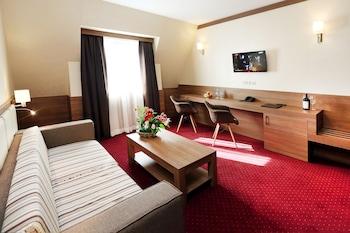 FAMILY SUITE, 2 BATHROOMS